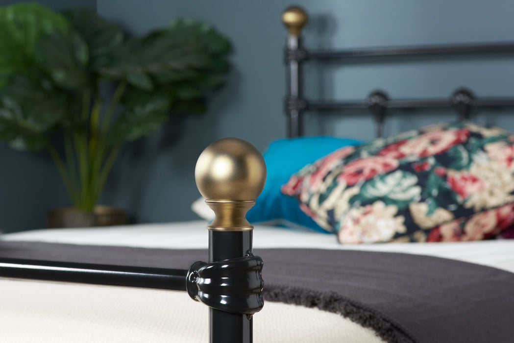 Birlea 135cm Atlas Bed Black