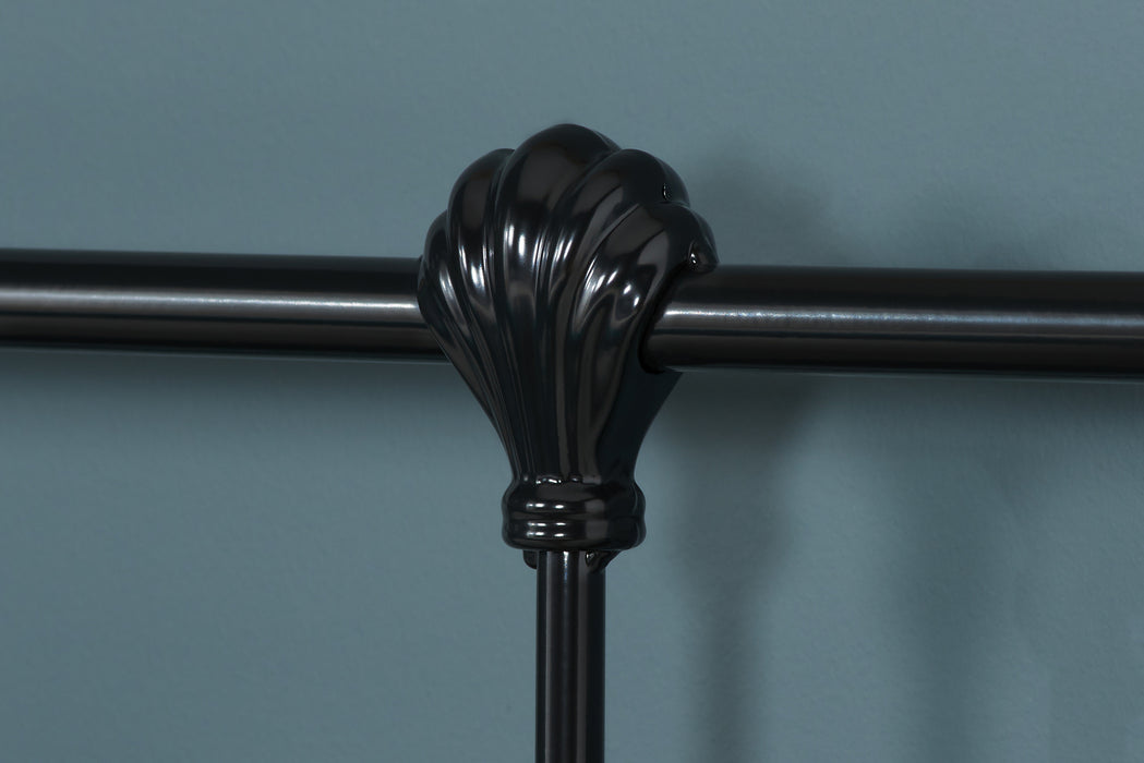 Birlea 135cm Atlas Bed Black