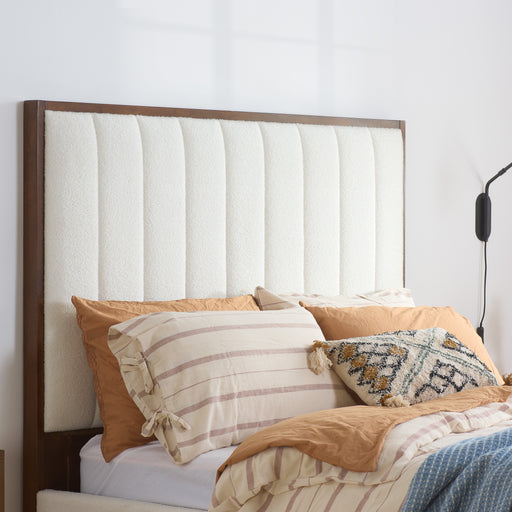 Birlea King Unbranded Bed White Boucle