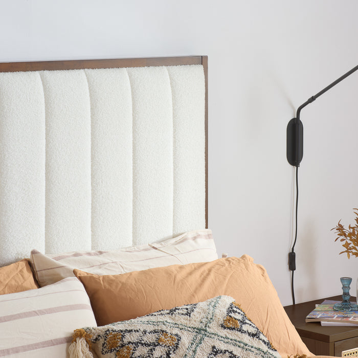 Birlea King Unbranded Bed White Boucle