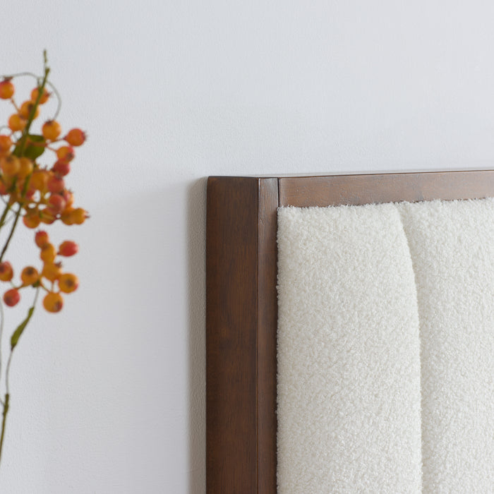 Birlea King Unbranded Bed White Boucle