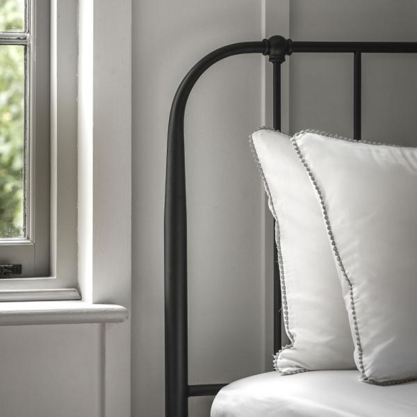 Loughton 5ft King Size Metal Bed - Comes in Black and Ivory Options