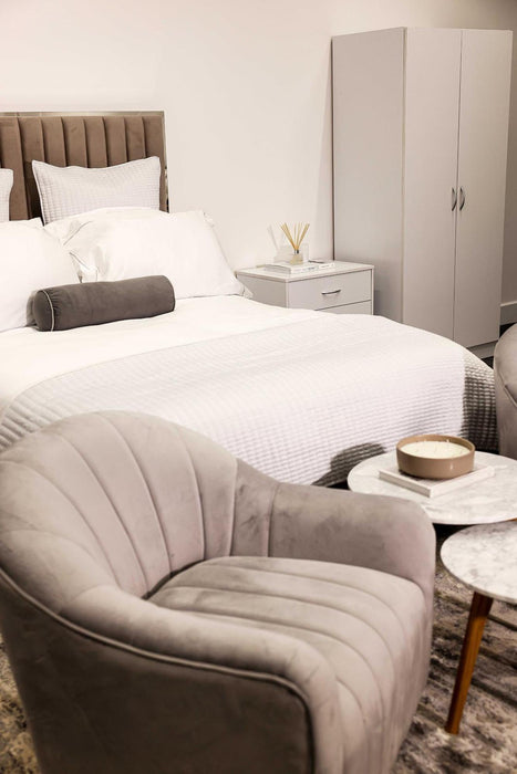 Delta White Bedroom Set