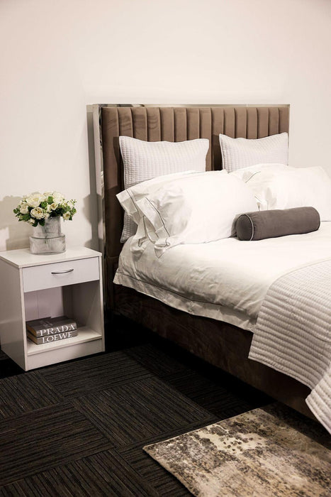 Delta White Bedroom Set
