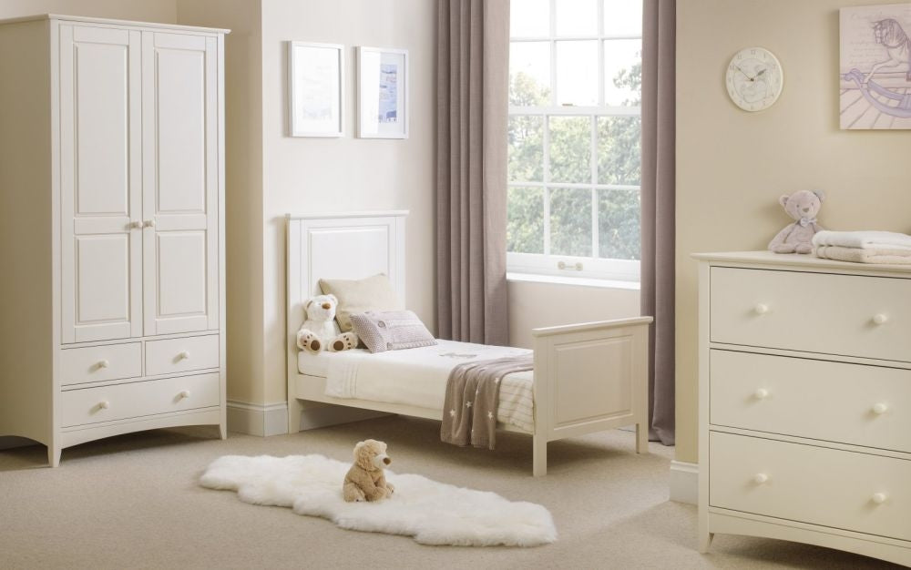 Cameo Stone White Pine Cotbed