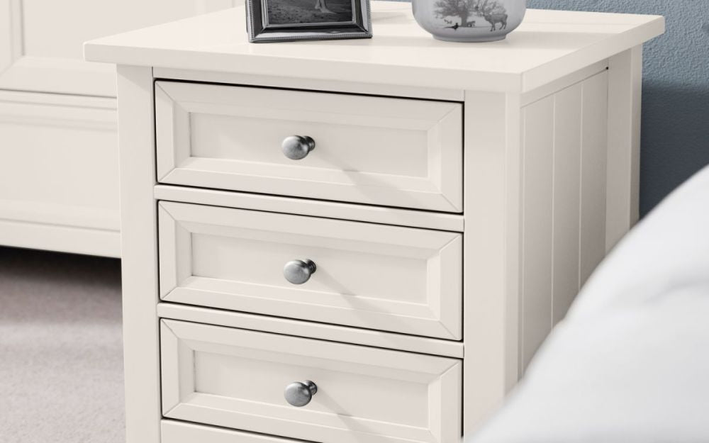 Maine White Pine 3 Drawer Bedside Cabinet