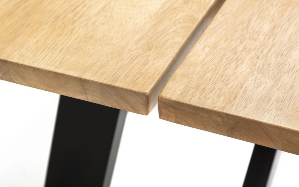Hockley Oak Dining Table - 6 Seater