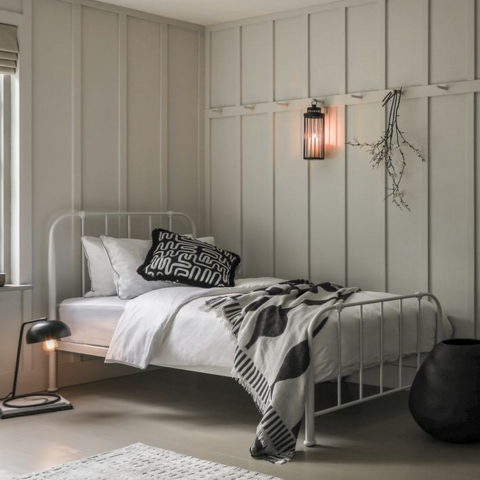 Loughton Bedstead
