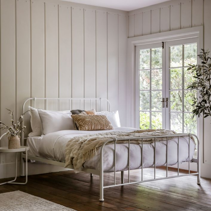 Loughton Bedstead